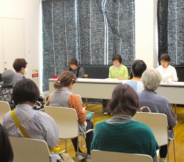 中央館「第16回朗読会」の様子