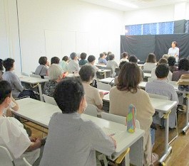 「読書ボランティア養成講座 スキルアップ講座」の様子