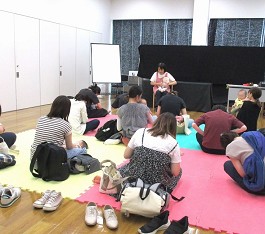 中央館「えほんのへや」の様子