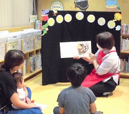 夜久野分館のおはなし会