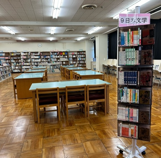 はびきの埴生学園後期図書館