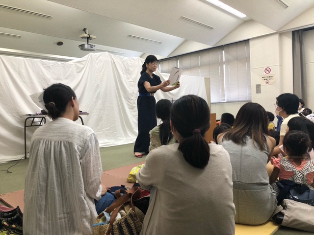 「紙芝居と本をたのしむ会」