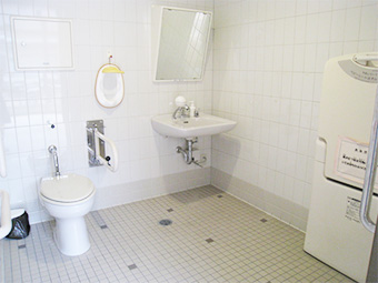 多目的トイレの写真